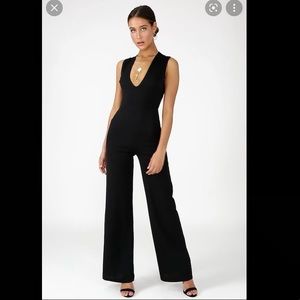 Lulu’s black backless jumpsuit NWT